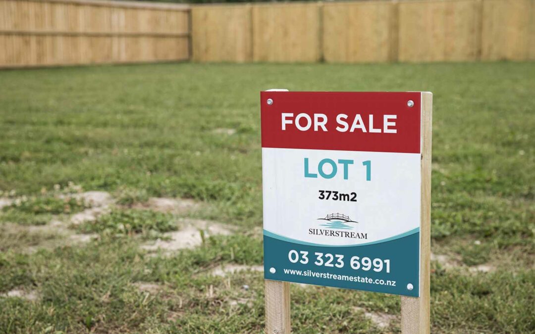 Lot for sale sign on empty Silverstream lot